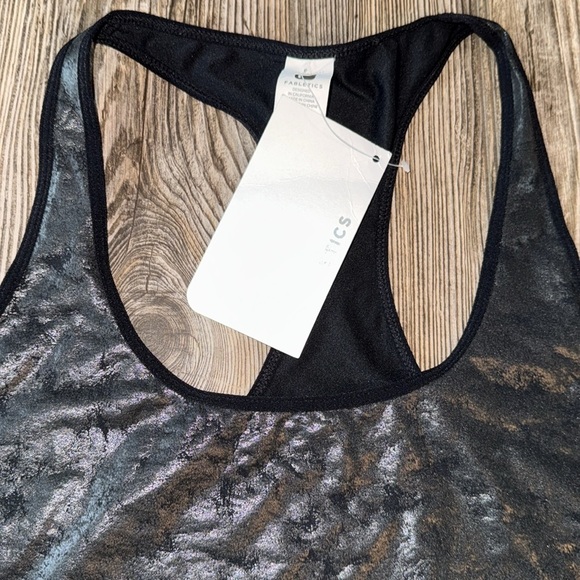 Fabletics Eiffel Tank Charcoal Petal Print Size Large NWT - Picture 3 of 7